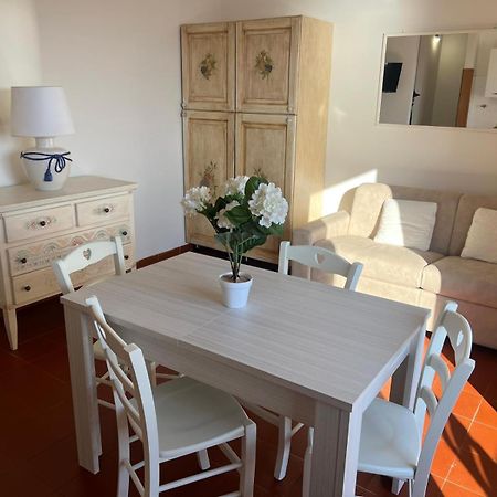 טורה דיי קורסרי Hotel Trinita Dei Corsari מראה חיצוני תמונה
