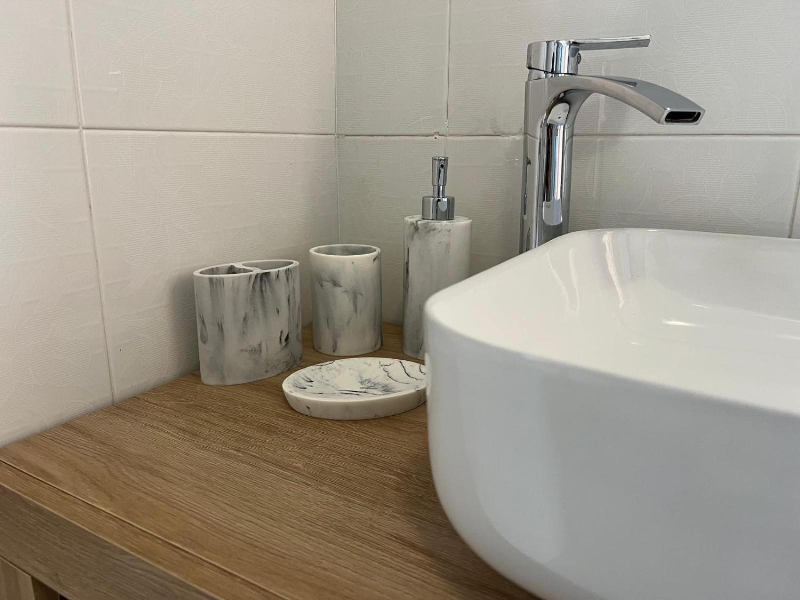 טורה דיי קורסרי Hotel Trinita Dei Corsari מראה חיצוני תמונה